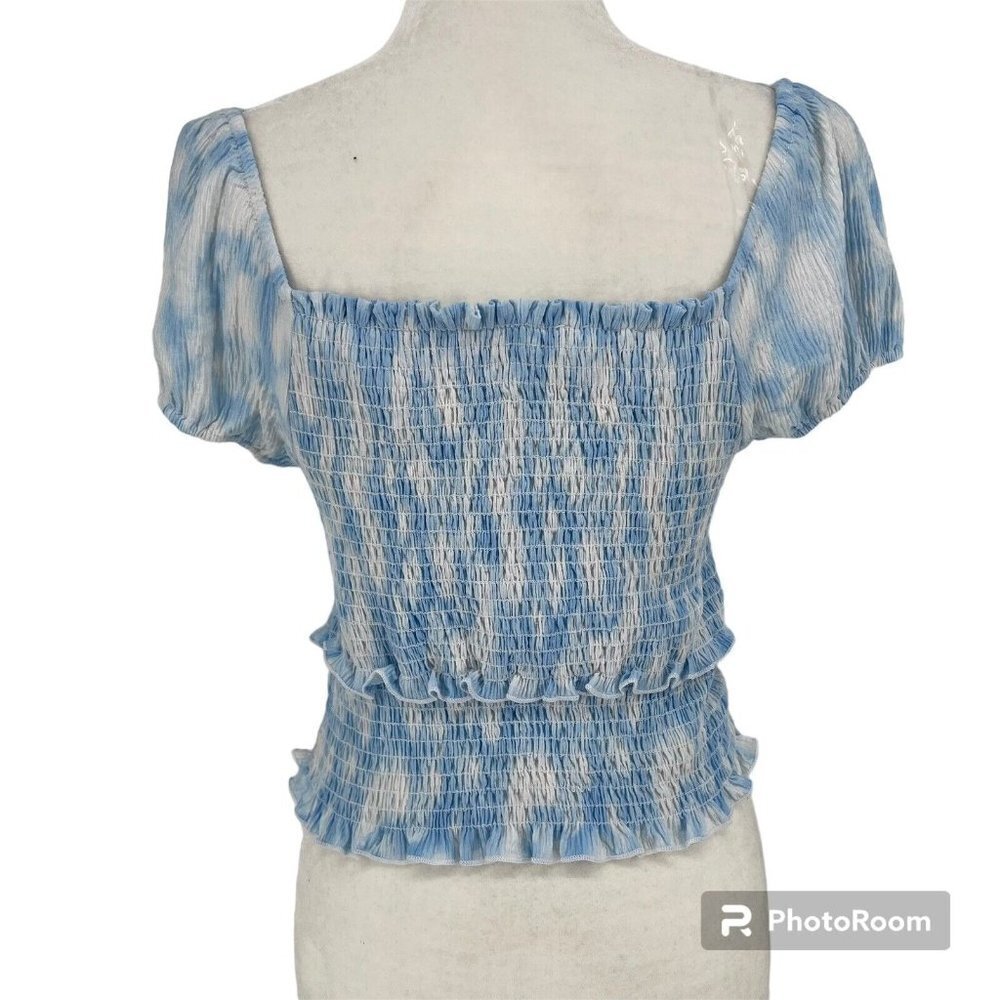 LUSH Blue and White Swirl Smocked Short Sleeve Crop Top NEW Size L NEW!‎